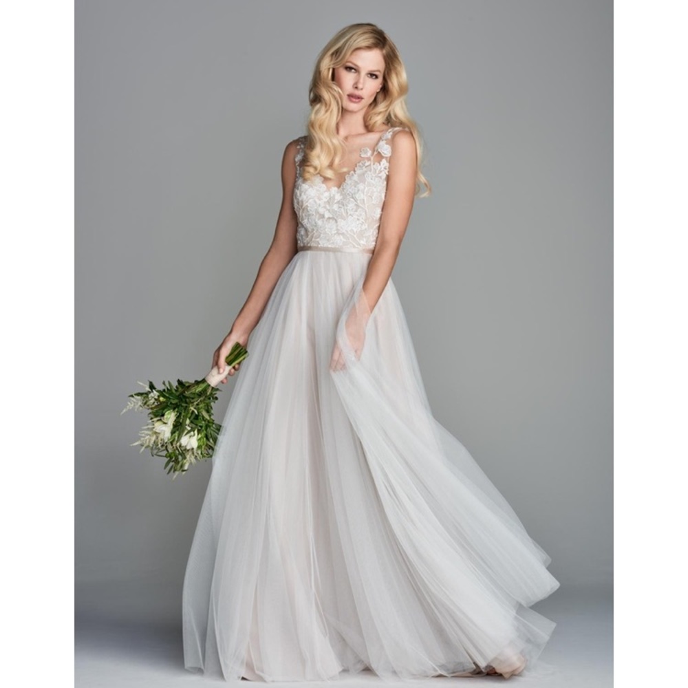 New Romantic wedding dress size 4 watters Juno.